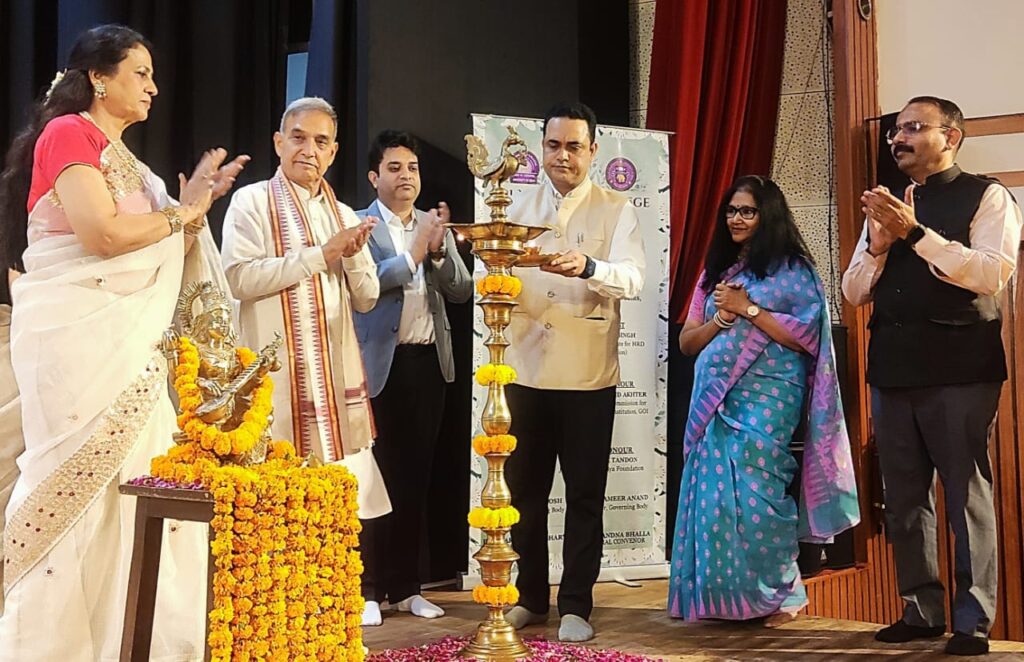 WhatsApp Image 2025-04-28 at 7.13.31 PM (1)