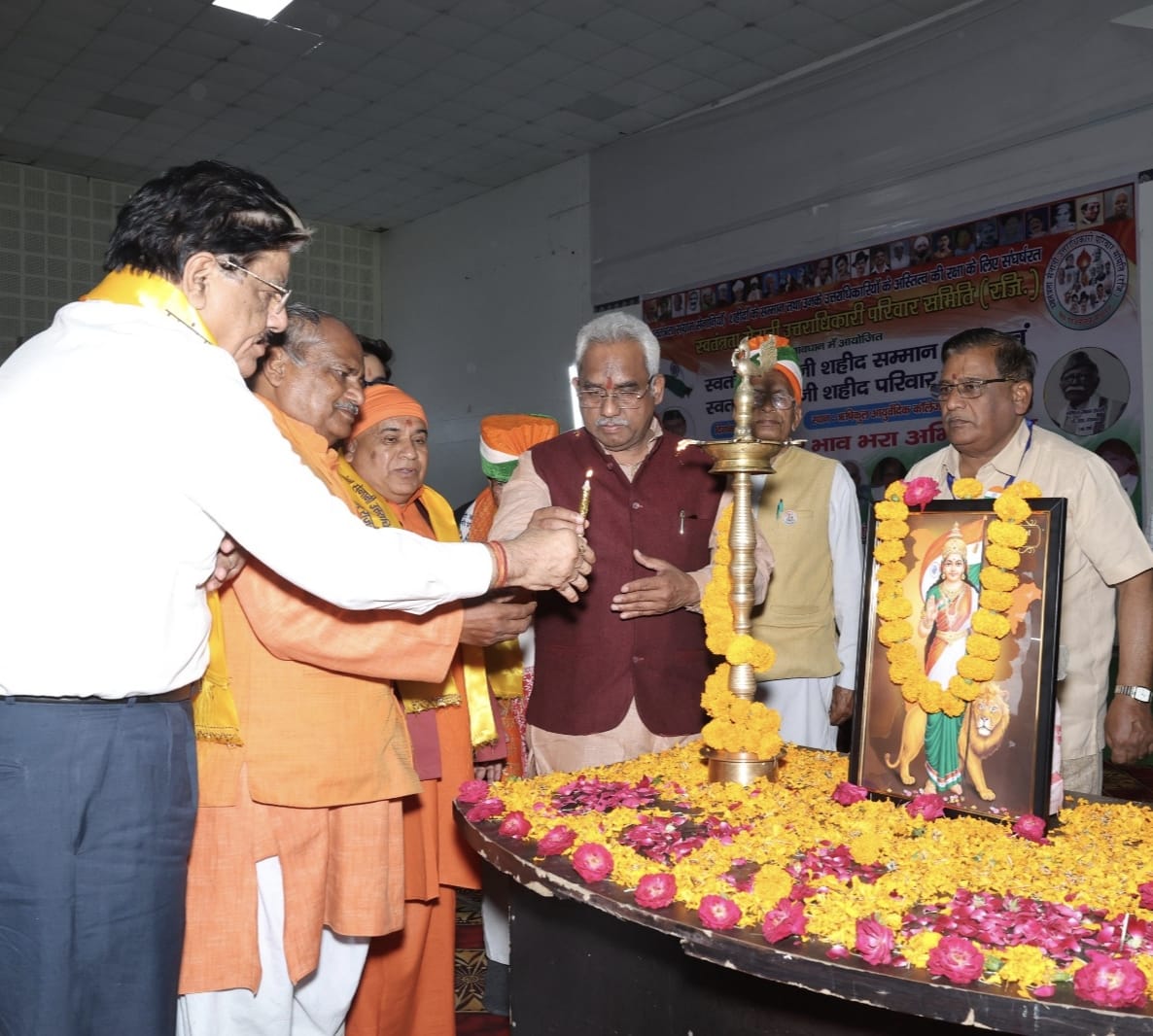 WhatsApp Image 2026-04-14 at 00.42.54 (1)